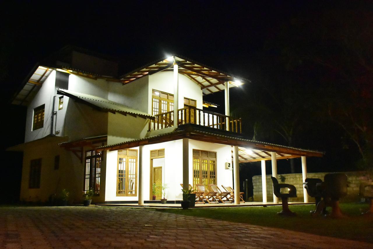 Hotel Nimjaya Udawalawe Dış mekan fotoğraf