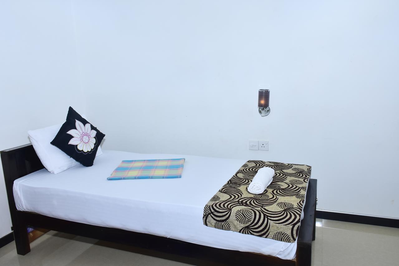 Hotel Nimjaya Udawalawe Dış mekan fotoğraf