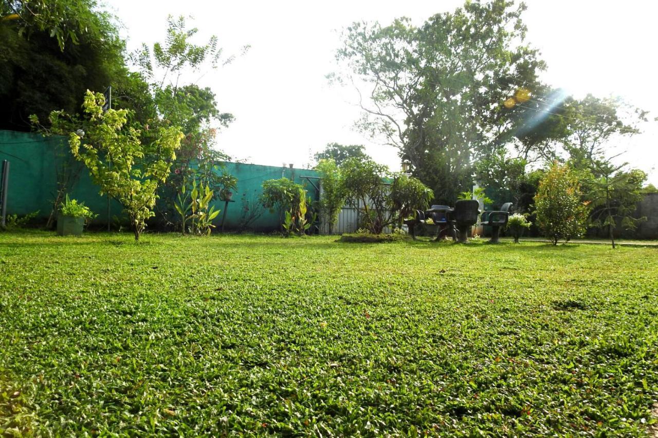Hotel Nimjaya Udawalawe Dış mekan fotoğraf